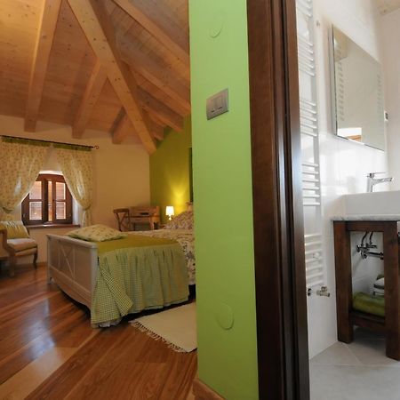 Bed & Breakfast Korta Gira Buici  Bilik gambar