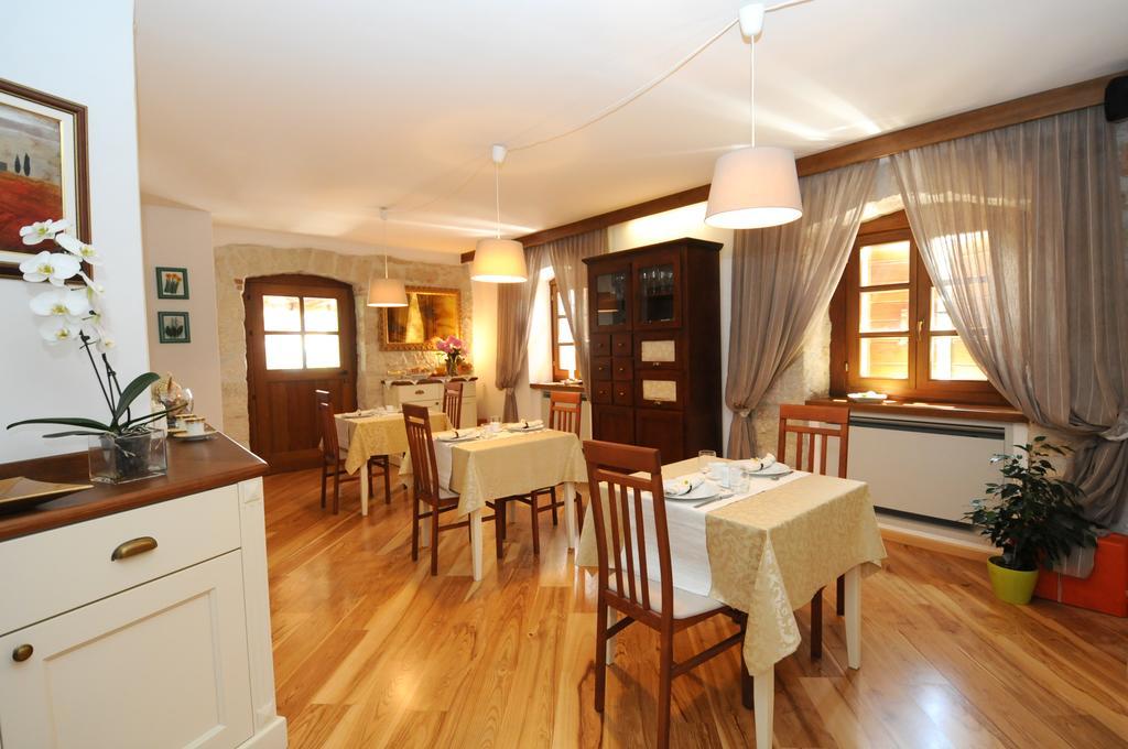 Bed & Breakfast Korta Gira Buici  Luaran gambar