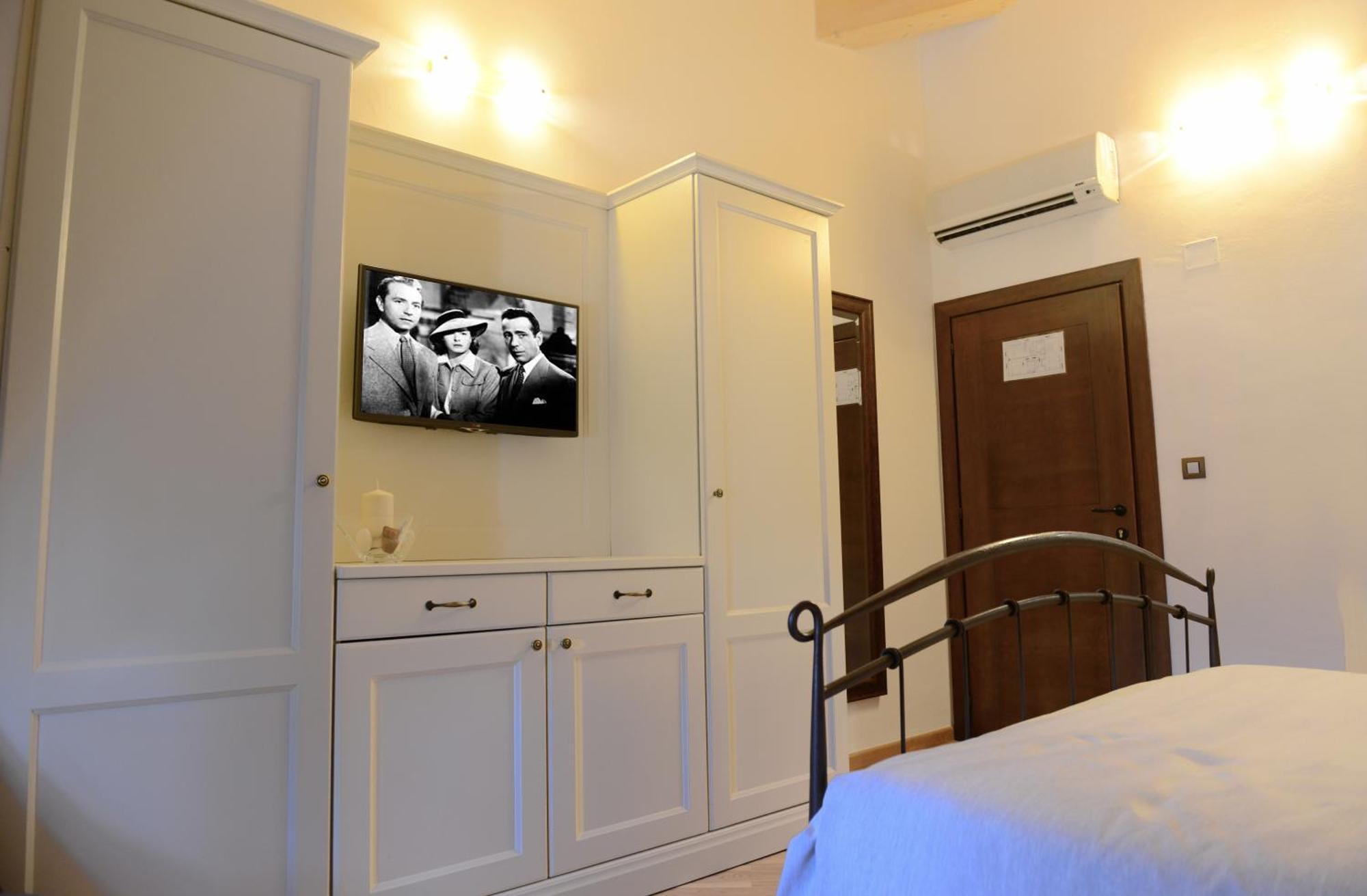 Bed & Breakfast Korta Gira Buici  Bilik gambar
