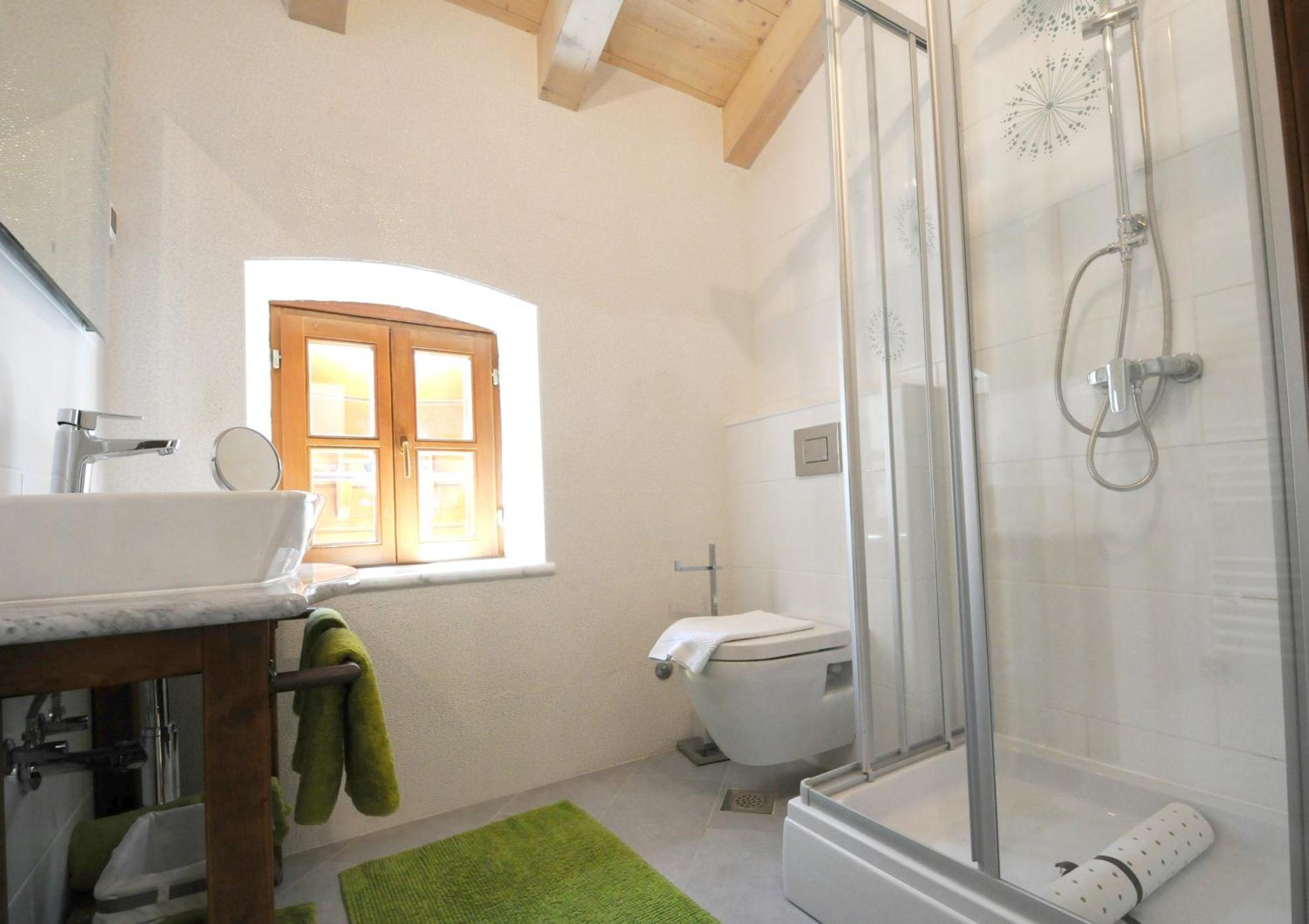 Bed & Breakfast Korta Gira Buici  Bilik gambar
