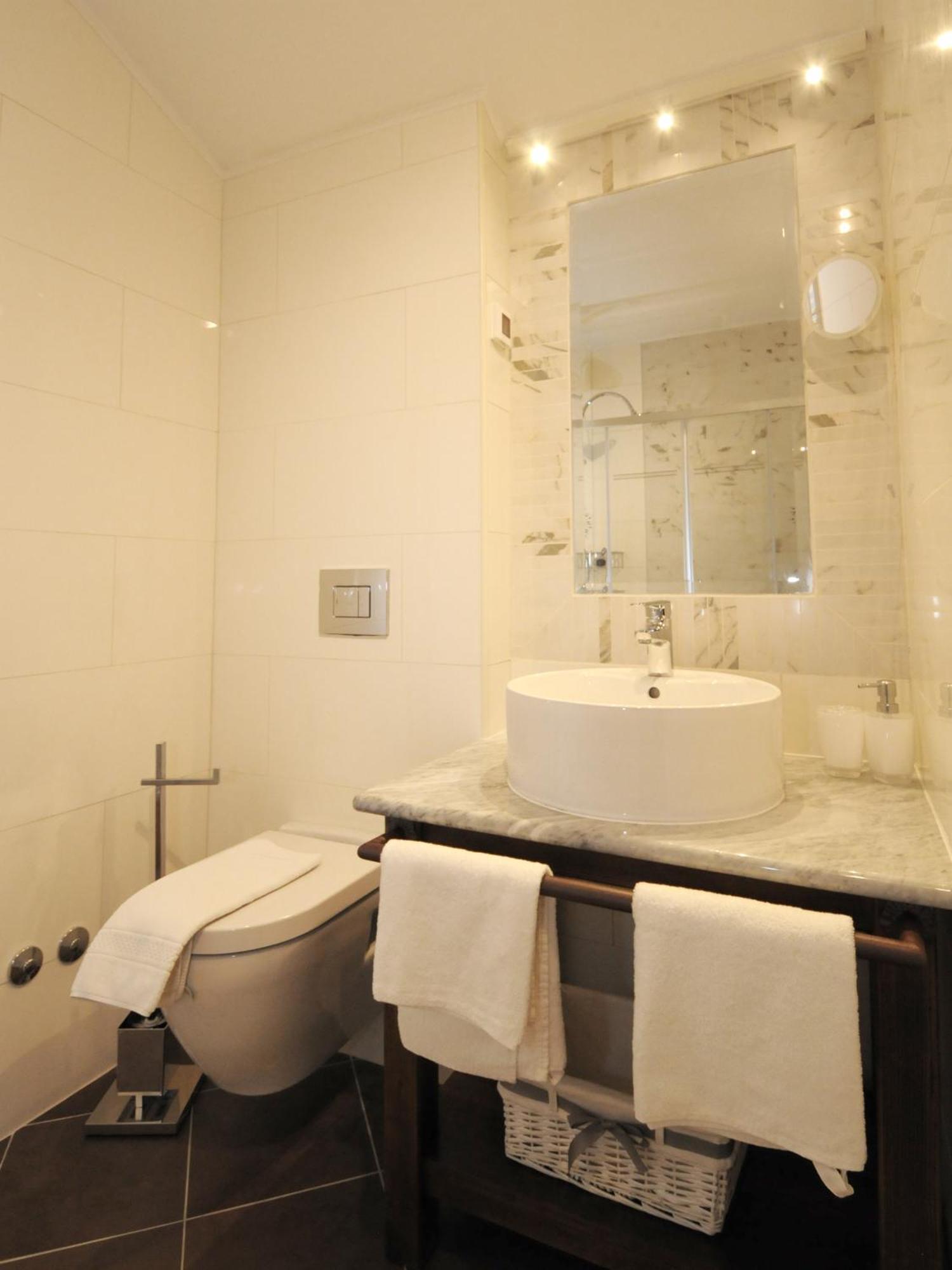 Bed & Breakfast Korta Gira Buici  Bilik gambar